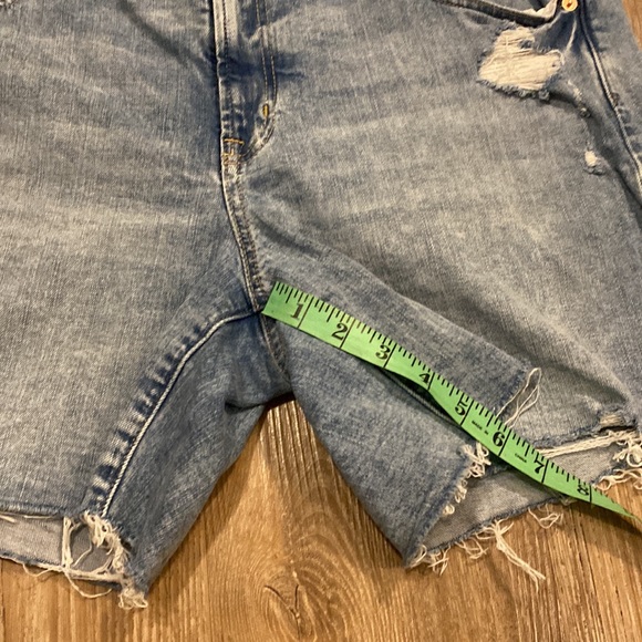 GAP Cutoff Denim Shorts - Picture 7 of 10